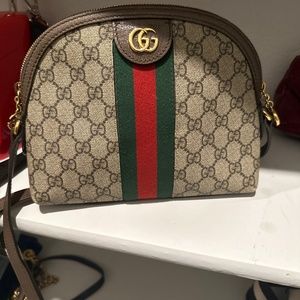 Gucci cross bag
